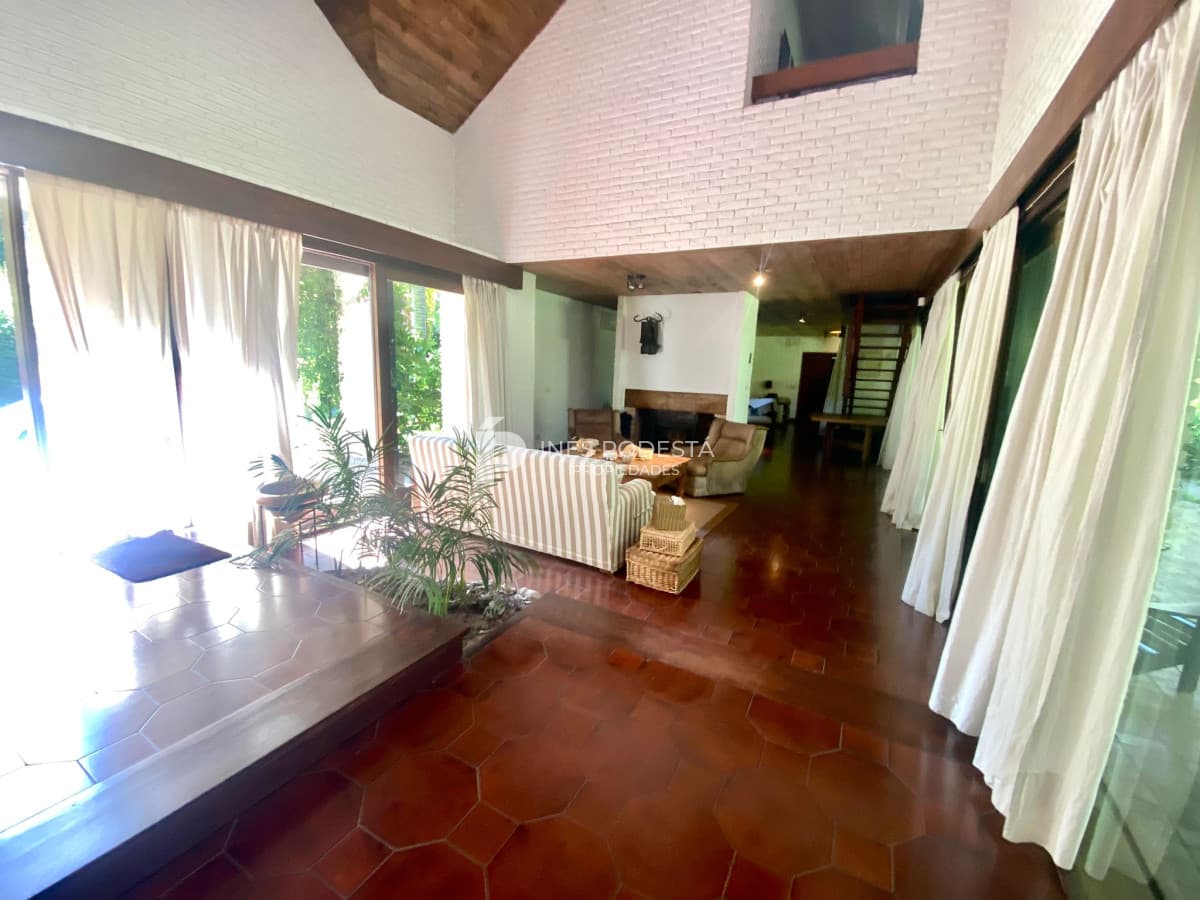 Alquiler casa 5 dormitorios Punta del Este