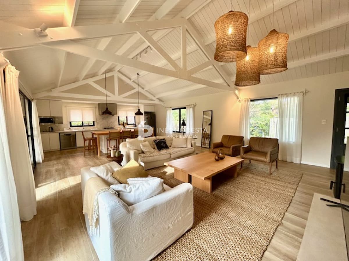 Casa en alquiler de temporada 4 dormitorios Punta del Este