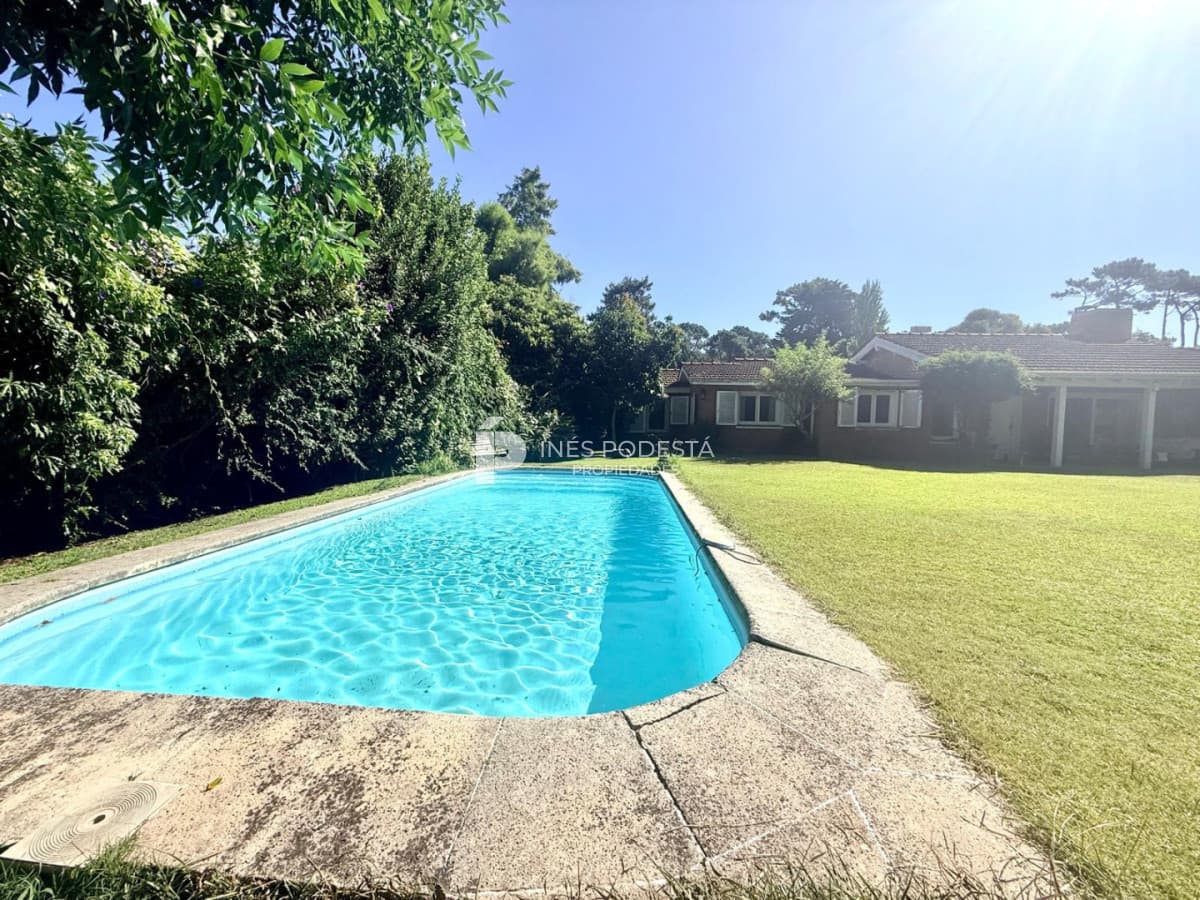 Casa ID.4647 - Venta casa con 4 dormitorios Punta del Este