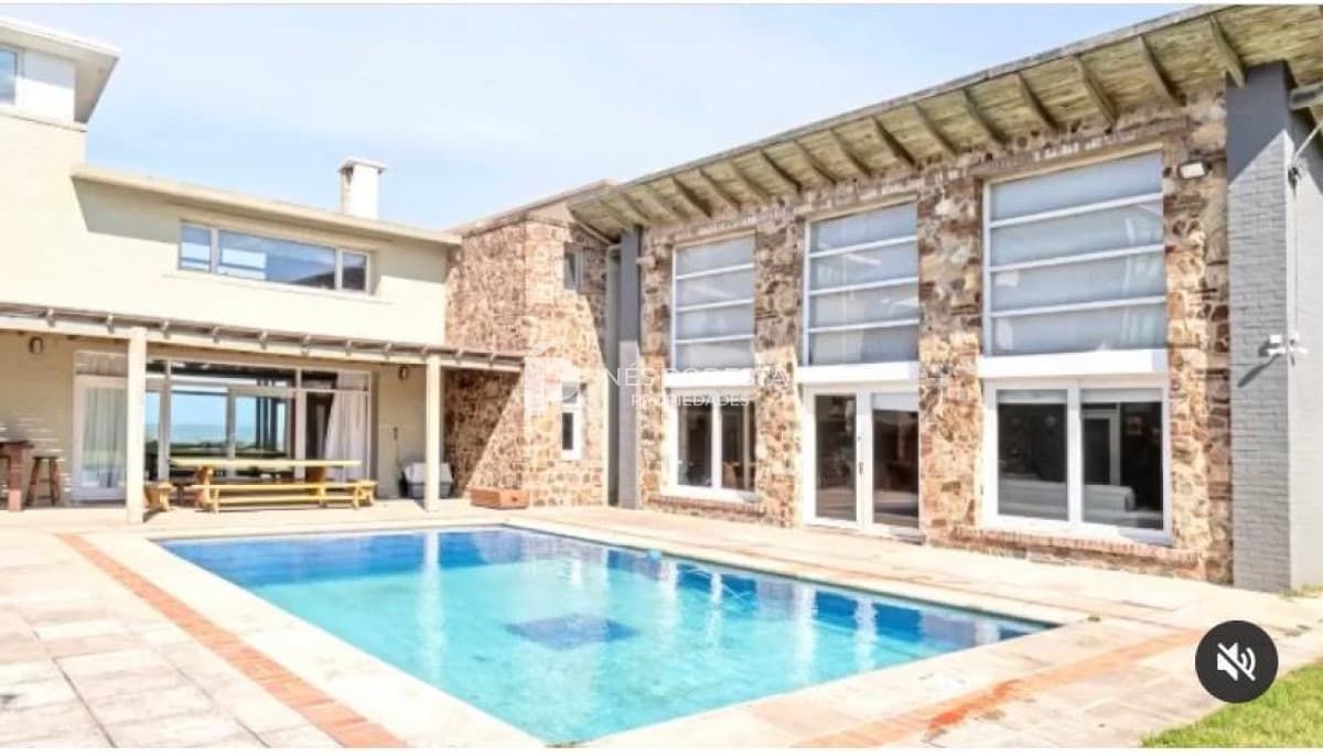 Casa ID.2001 - Casa en venta de 4 dormitorios, Punta del Este Pinares