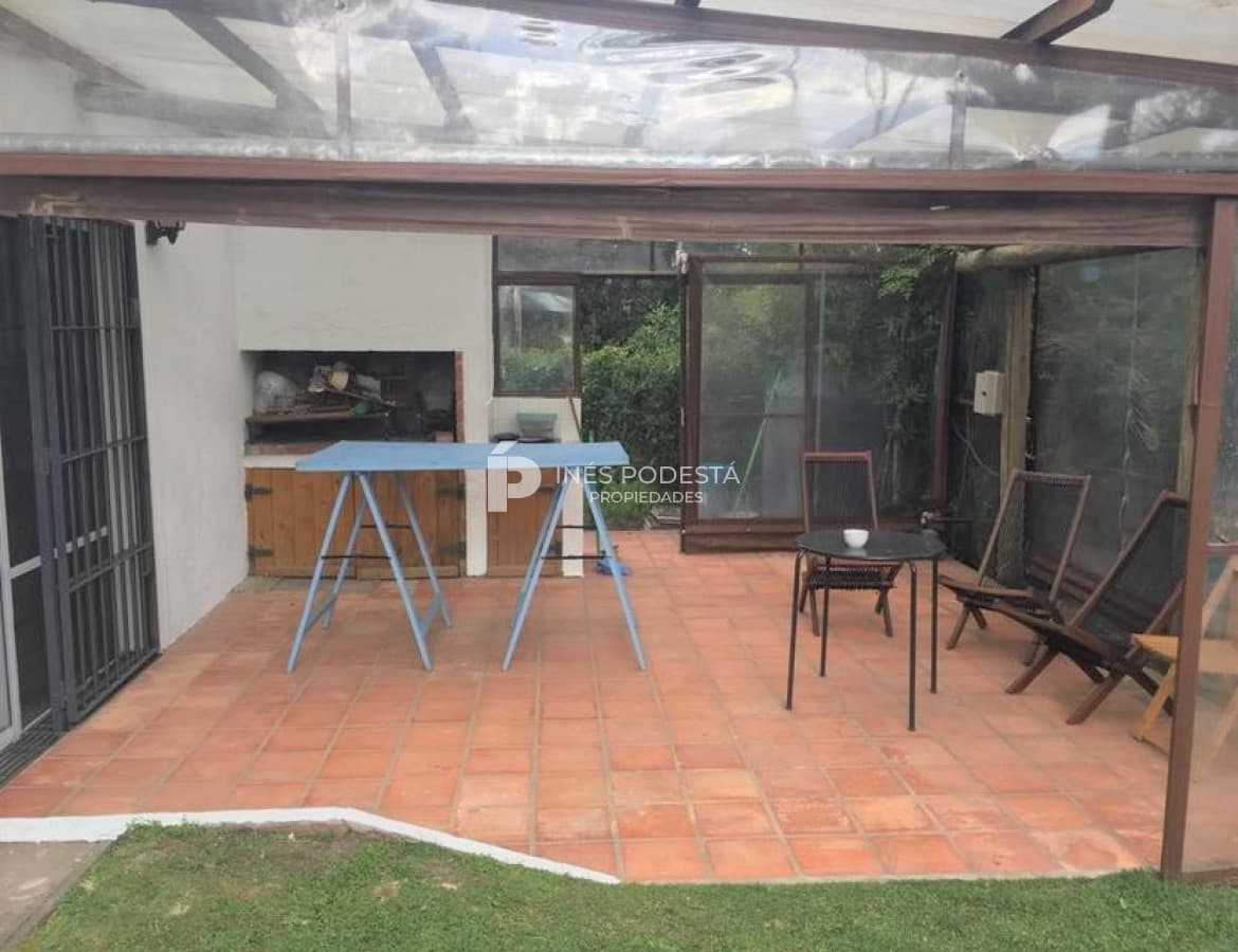 Casa en alquiler de temporada con piscina Pinares
