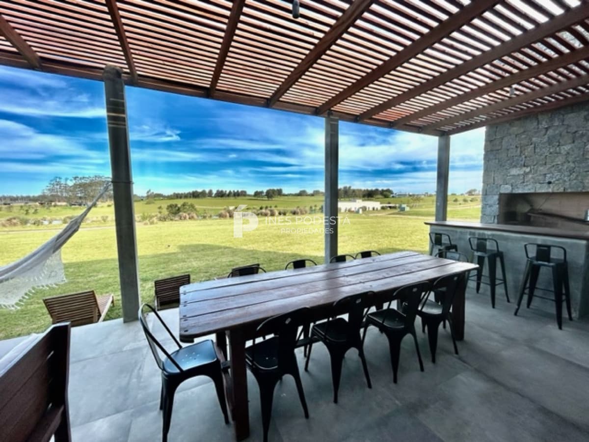 Casa ID.40180 - VENTA EN PUEBLO MIO, DOS SUITES MÁS TOILETTE