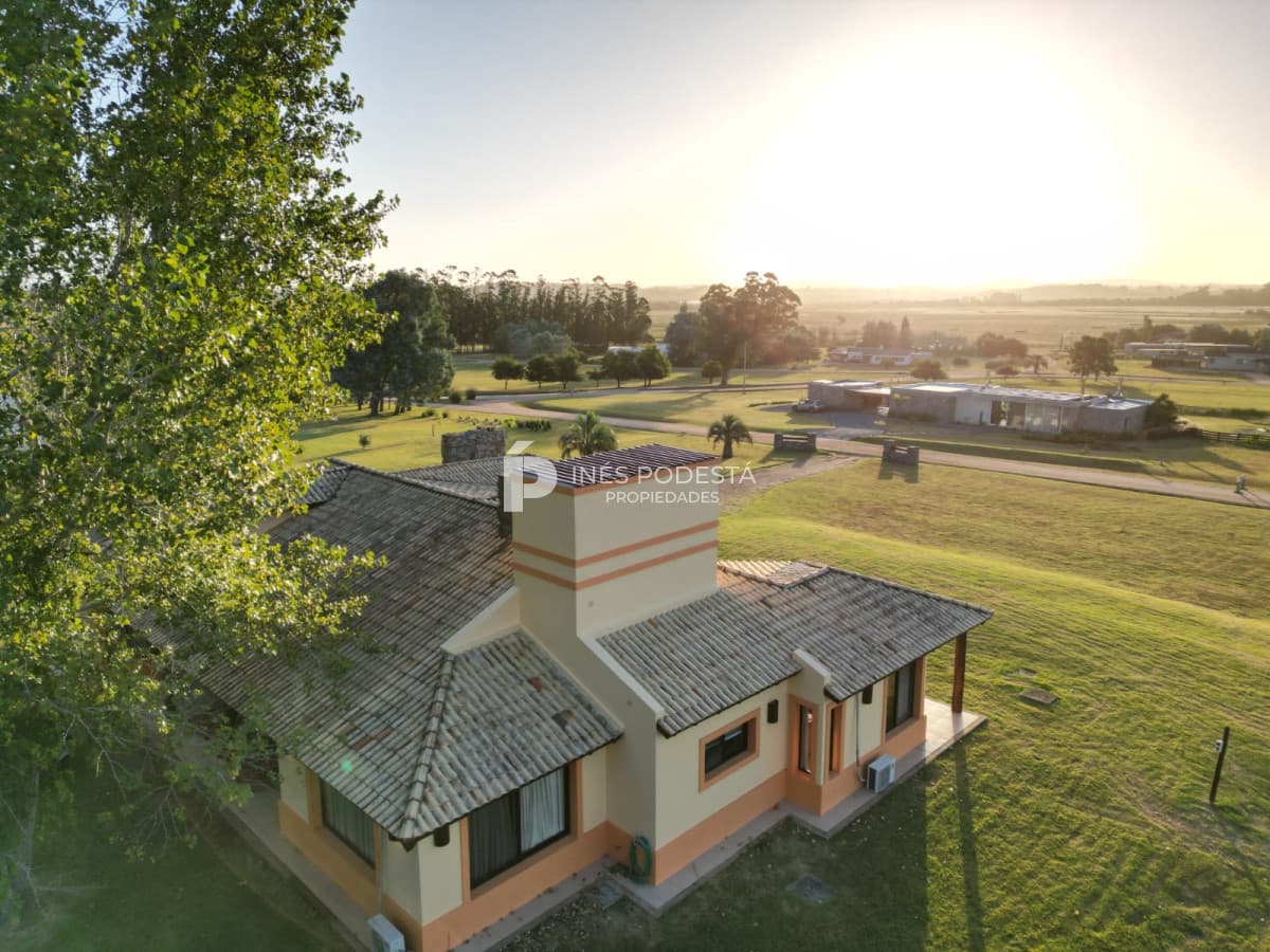 Casa ID.7337 - CASA EN VENTA EN BARRIO PRIVADO EL QUIJOTE