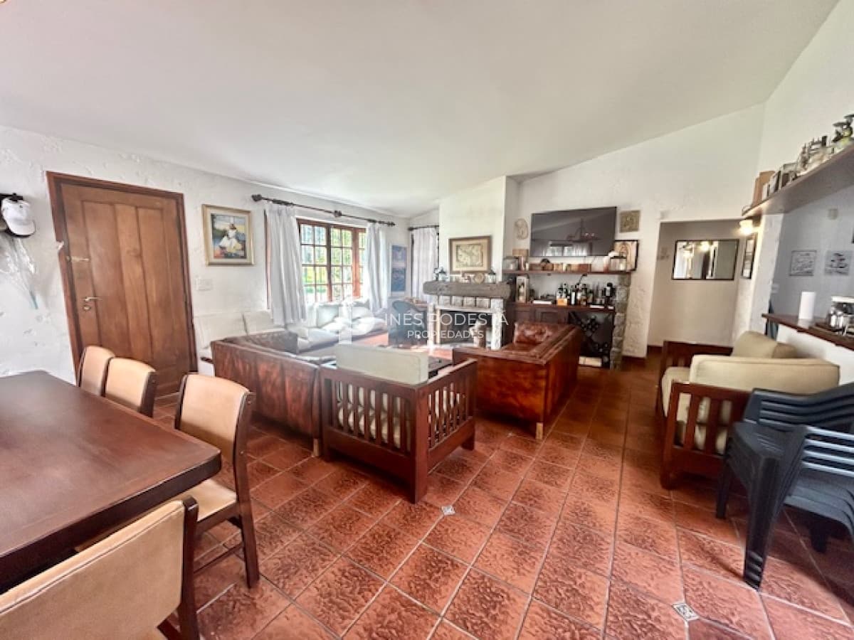 Alquiler casa 5 dormitorios, 4 baños