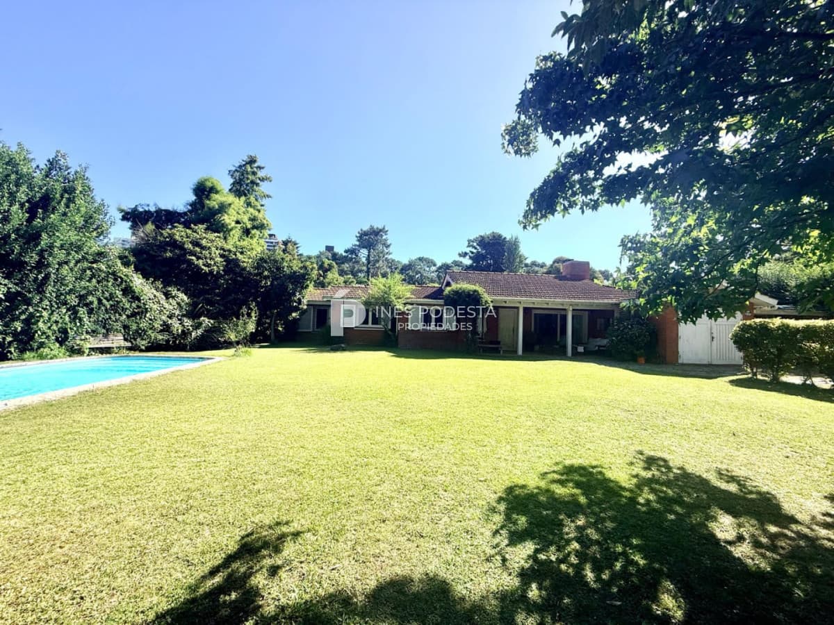 Casa ID.4647 - Venta casa con 4 dormitorios Punta del Este