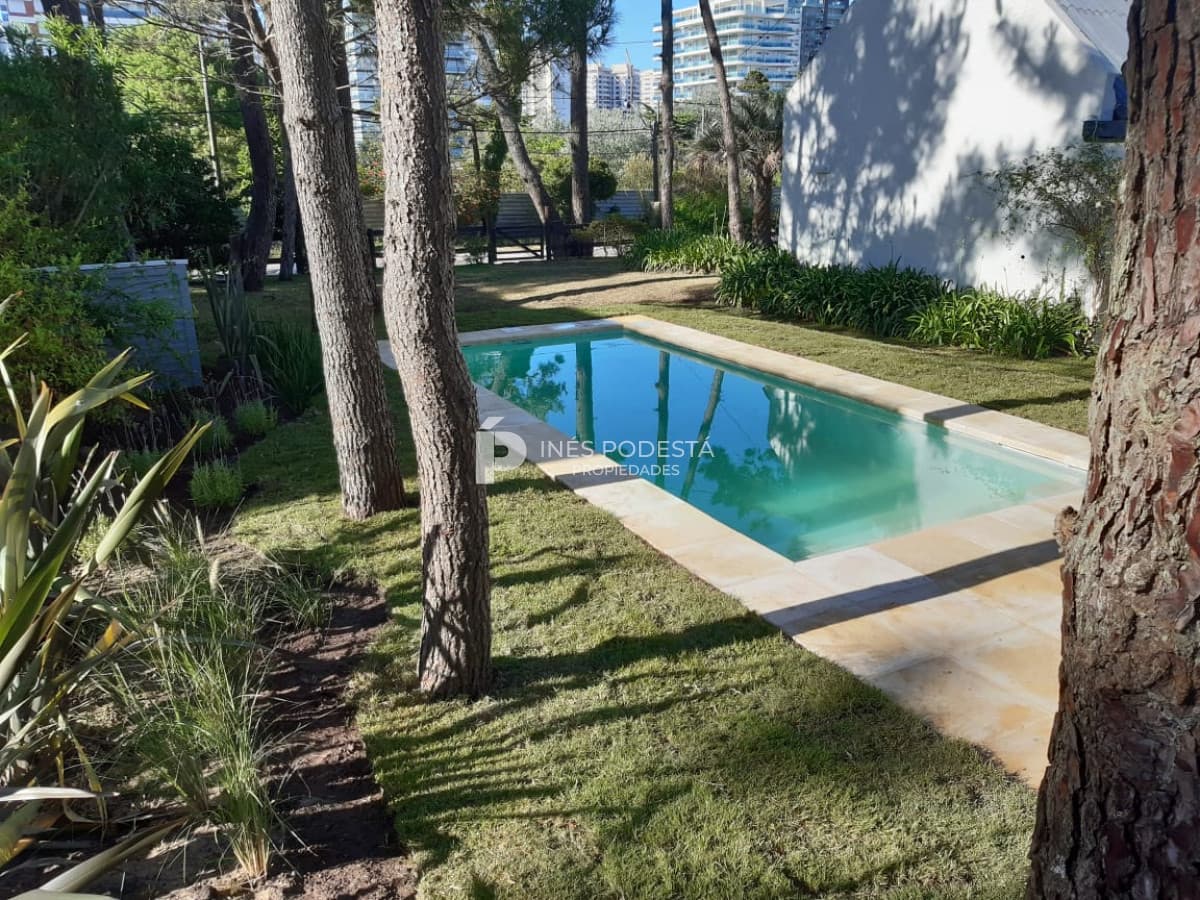 Casa ID.5121 - Casa en Venta Aidy Grill Brava Punta del Este