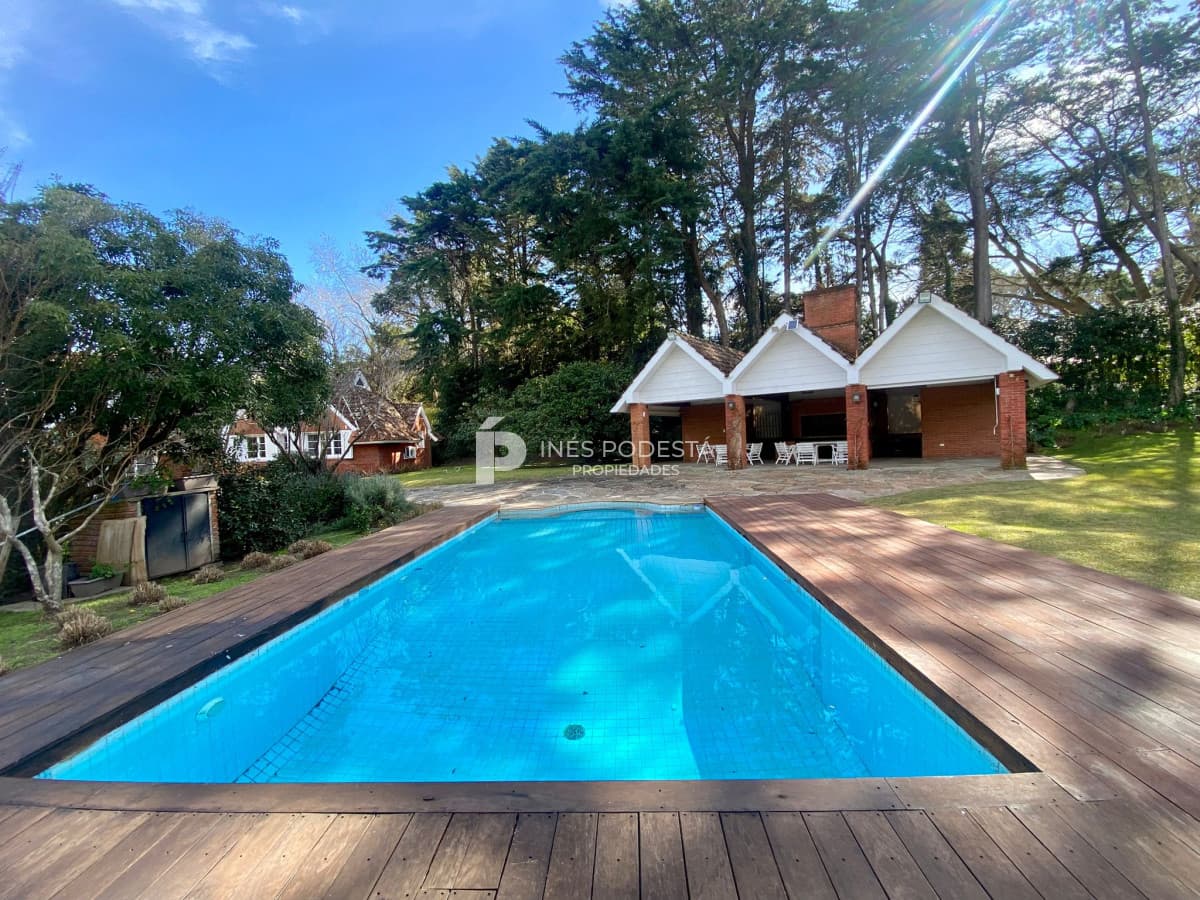 Casa ID.37941 - Casa en Venta Punta del Este 5 dormitorios Golf
