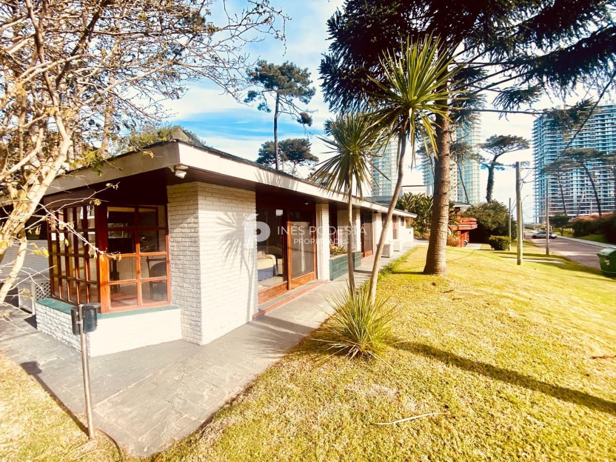 Casa ID.39062 - Alquiler y venta en mansa con 7 dormitorios