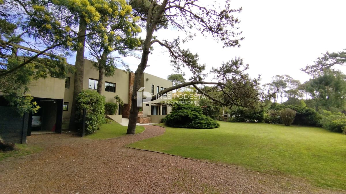 Alquiler casa 5 dormitorios| Rincón del Indio| Punta del Este