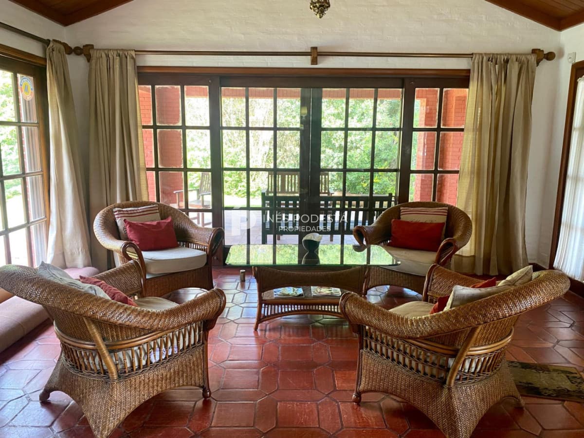 Casa ID.4899 - Venta casa en mansa 4 dormitorios, piscina| Punta del Este