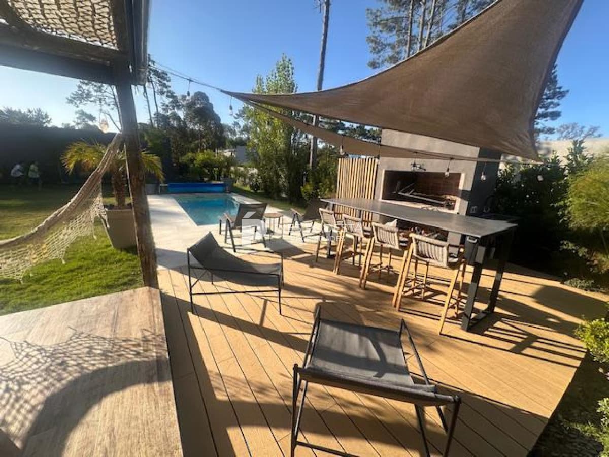 CASA EN ALQUILER TEMPORADA EN CLUB DEL GOLF