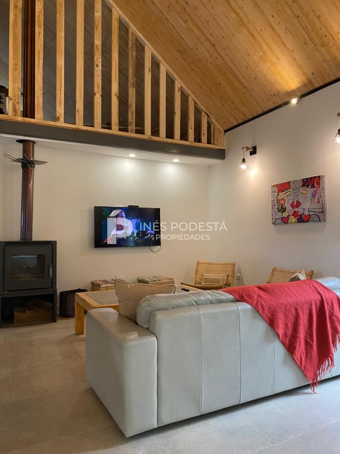 Casa en alquiler de 3 dormitorios con piscina