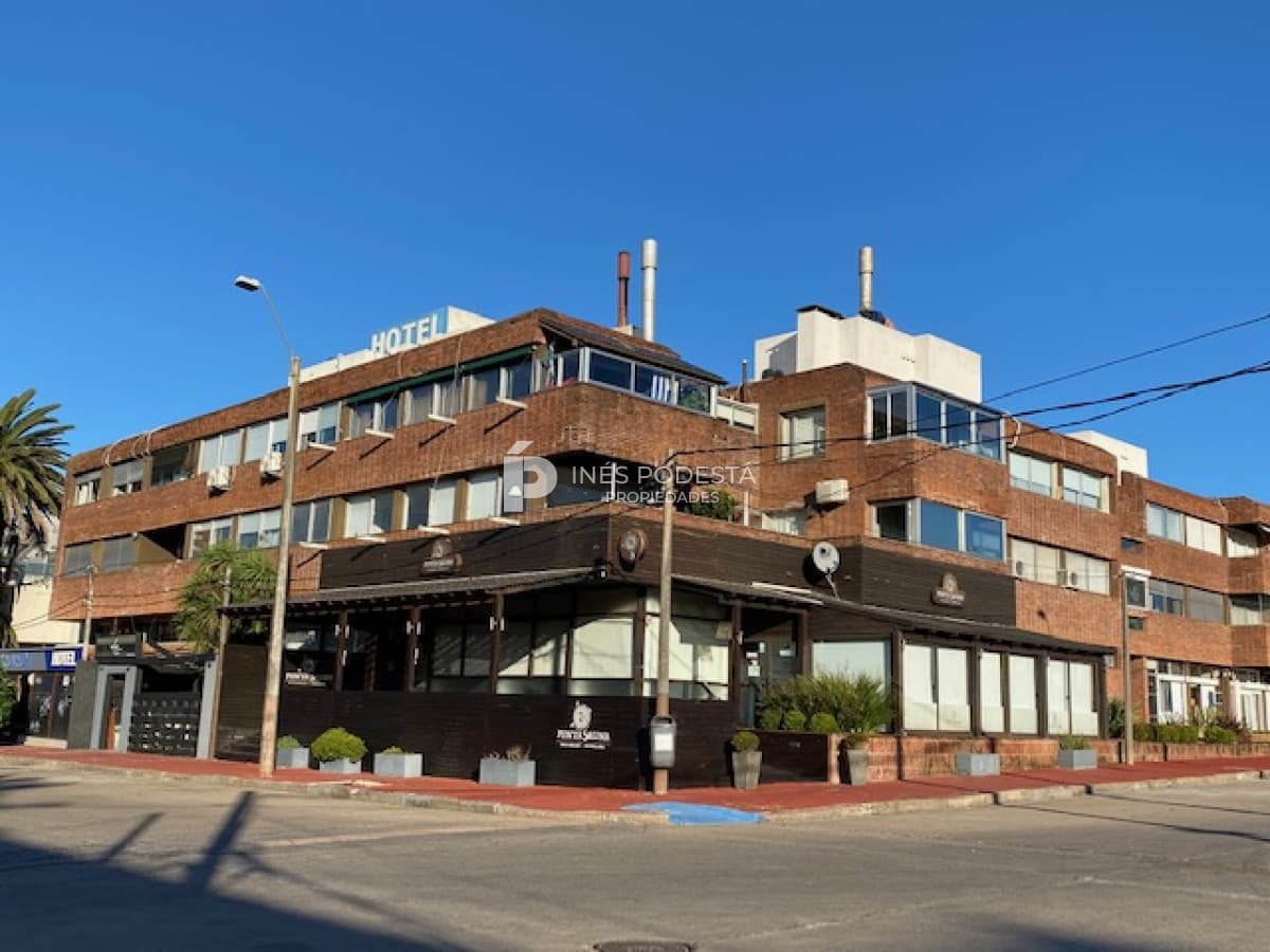 Local Comercial ID.37584 - Hotel en venta en la península a pasos del Puerto