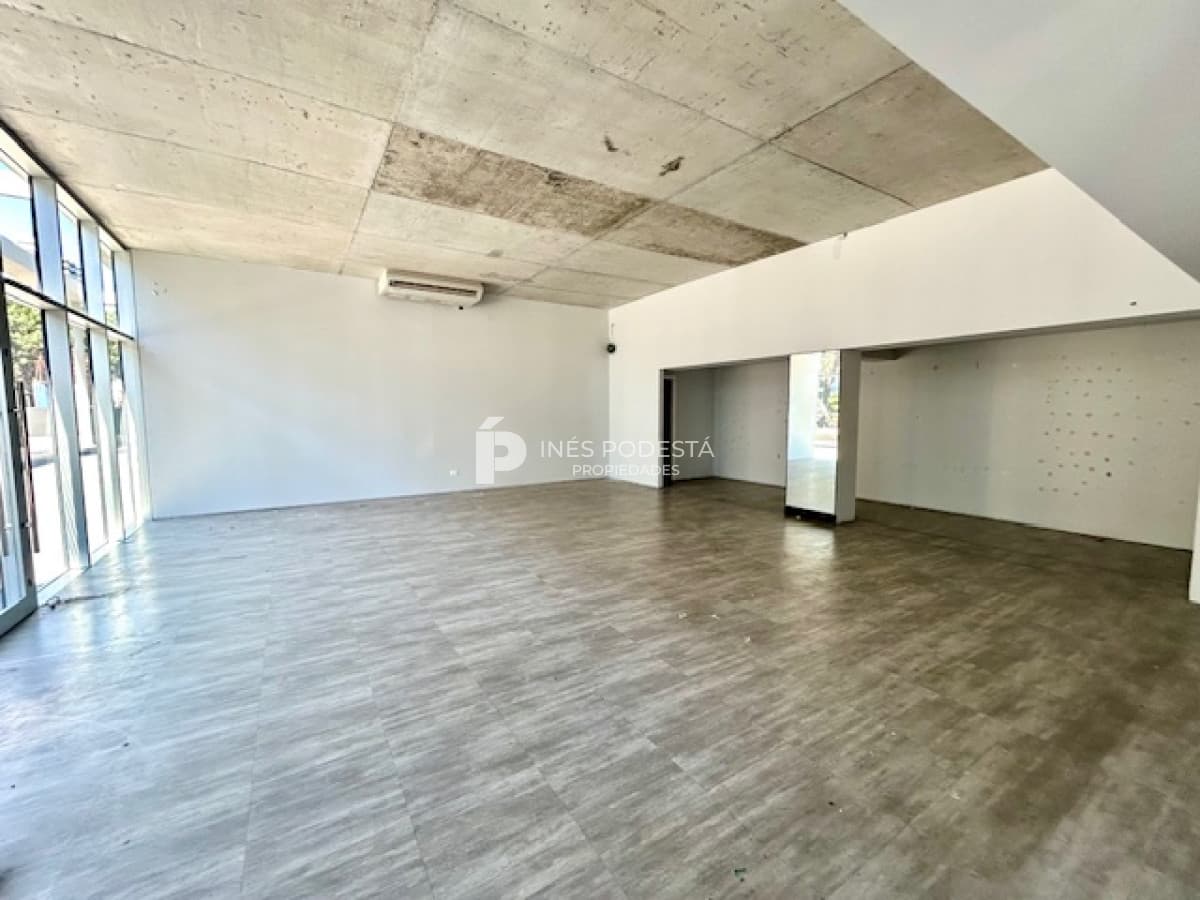Local Comercial ID.38403 - Venta  local sobre Av. Roosevelt