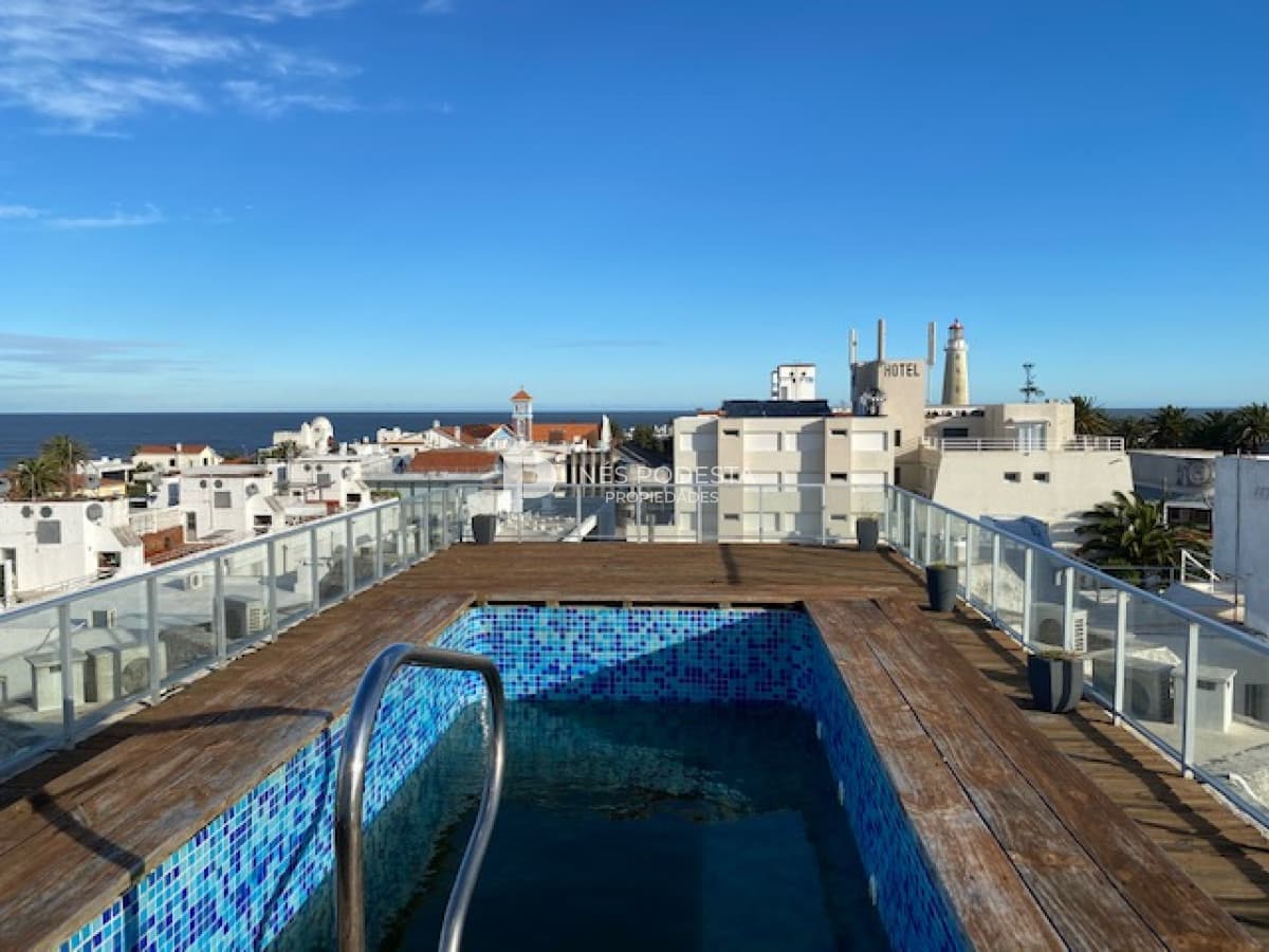 Local Comercial ID.37584 - Hotel en venta en la península a pasos del Puerto