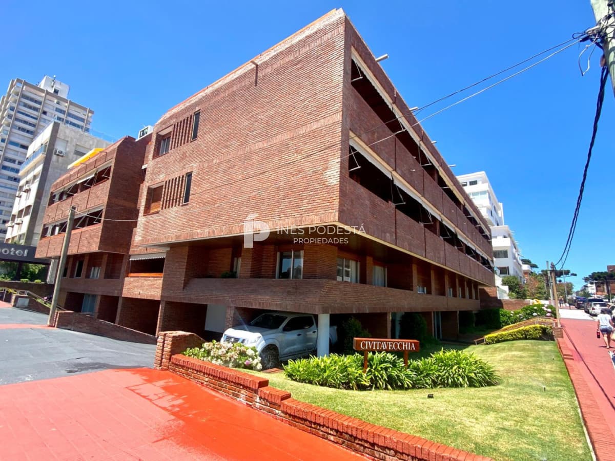 Apartamento ID.8861 - Apartamento en venta mansa 2 dormitorios Punta del Este