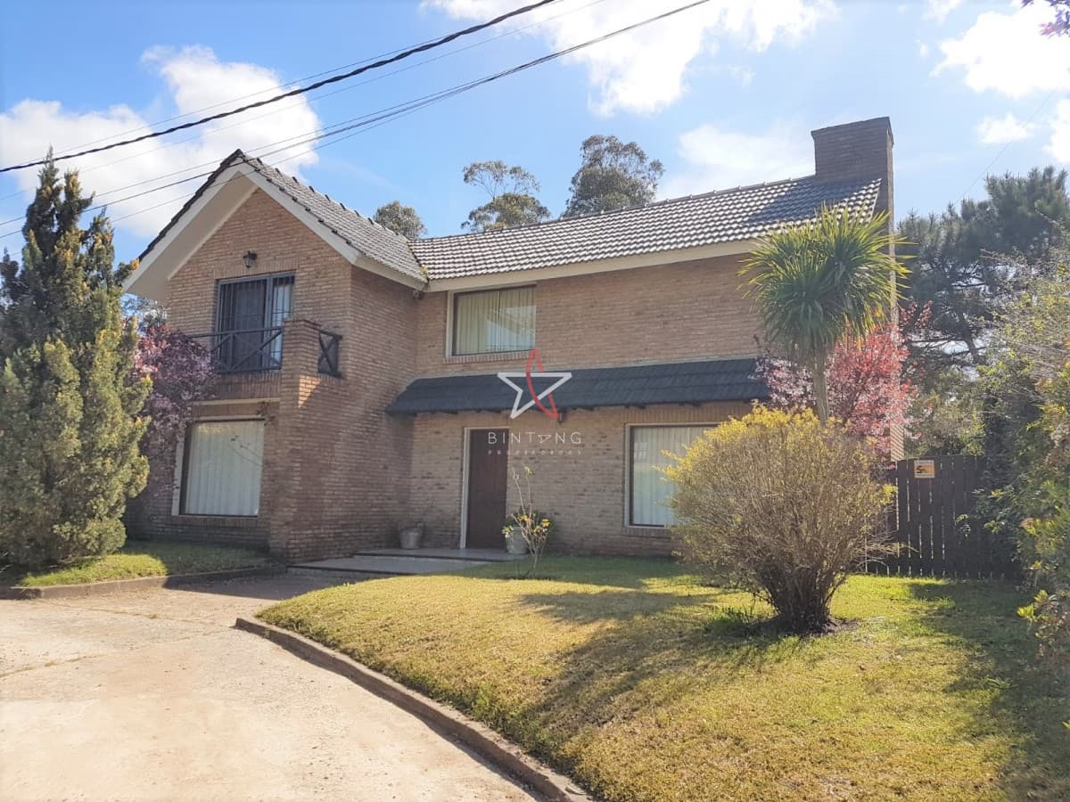 CASA, 3 DOMITORIOS, 3 BAÑOS, JARDINES DE CORDOBA, PUNT DEL ESTE, ALQUILER  - Bintang Propiedades