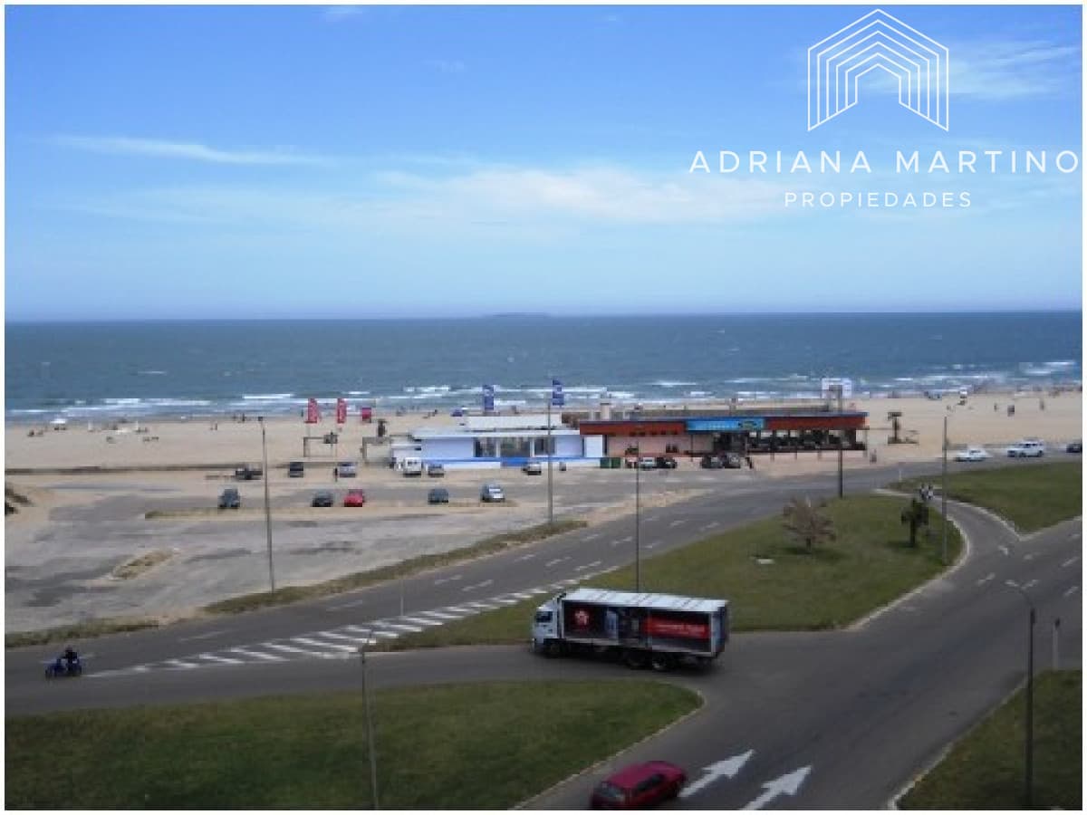 Apartamento en Venta y Aqluiler, Brava, Punta del Este, 3 Dormitorios.