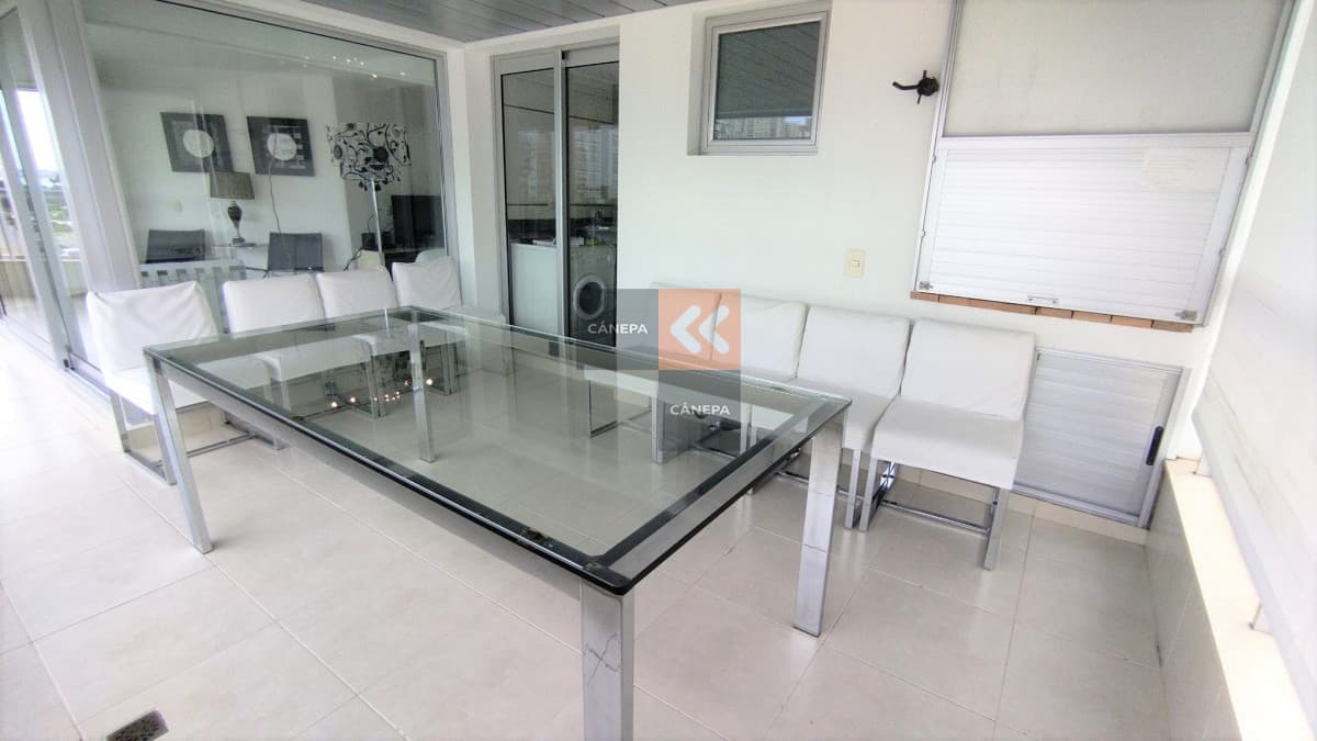 Apartamento en Alquiler, Mansa, Punta del Este, 3 Dormitorios.