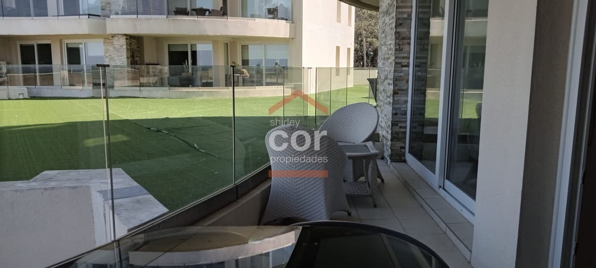 Apartamento en Punta Ballena, Laguna del Sauce