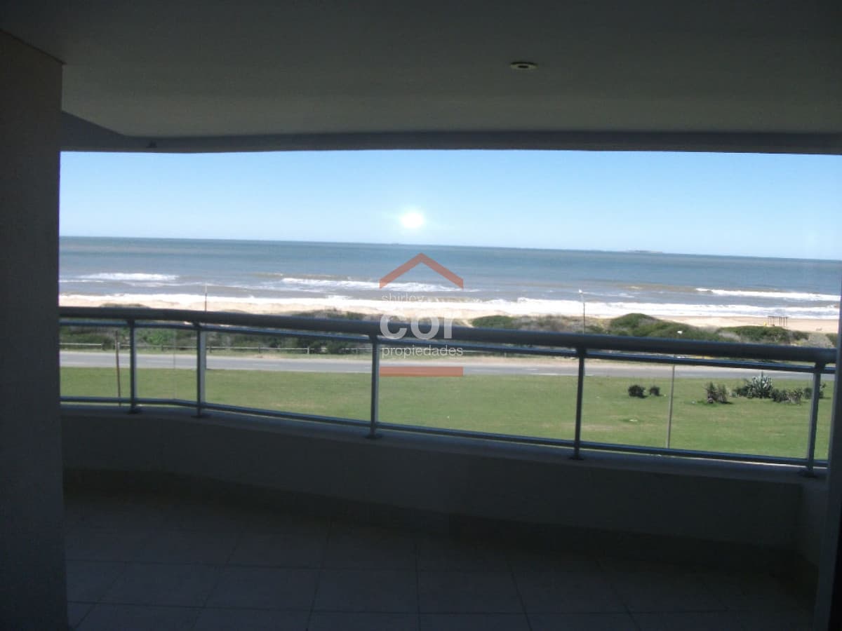 Apartamento en Punta del Este, Brava