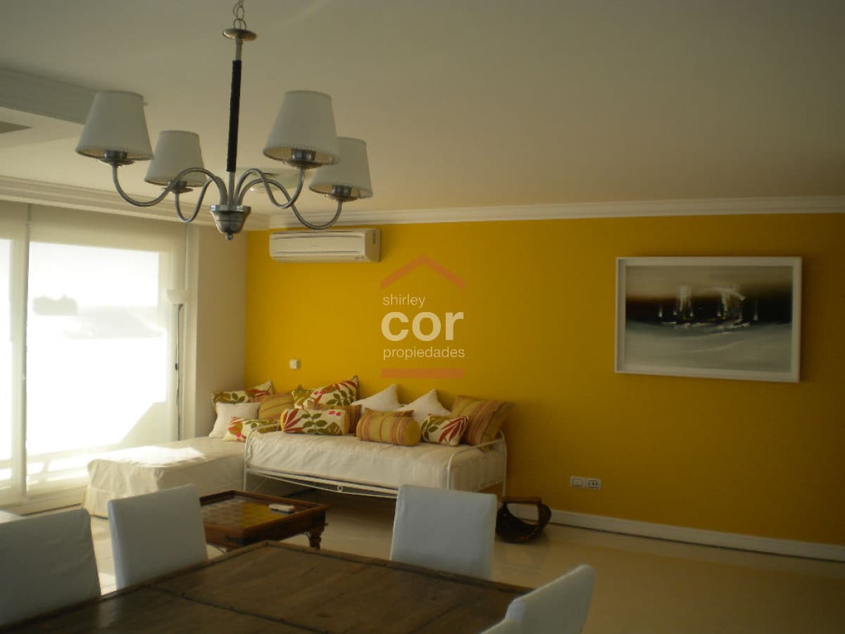 Apartamento en Punta del Este, Mansa
