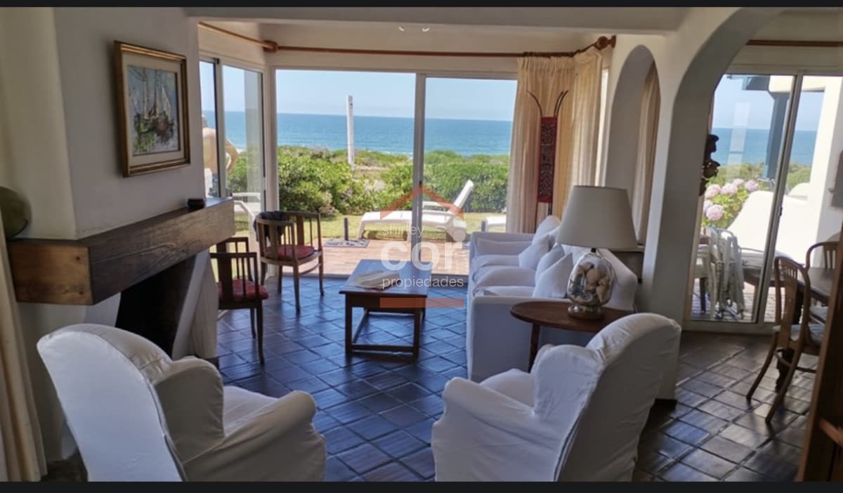 Casa en La Barra, Montoya