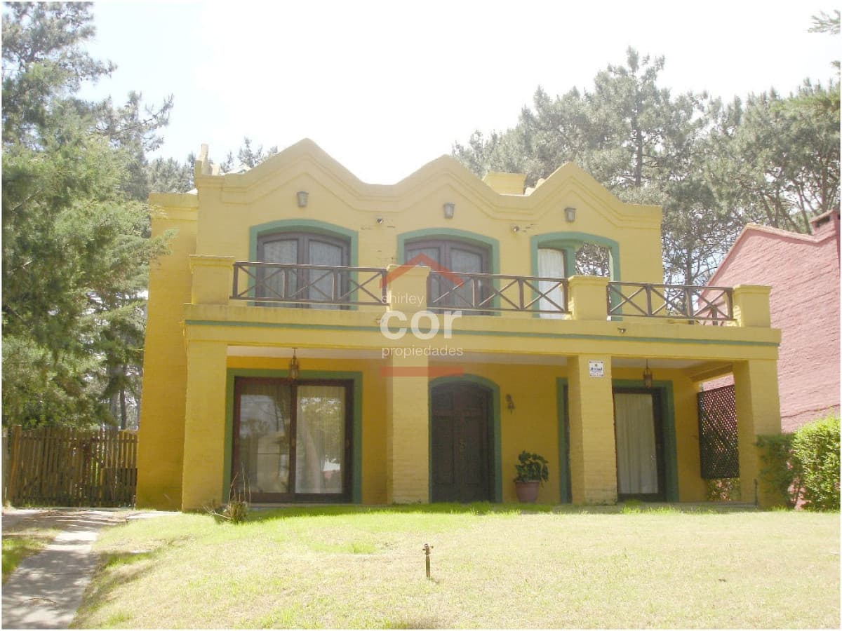 Casa en La Barra, Montoya