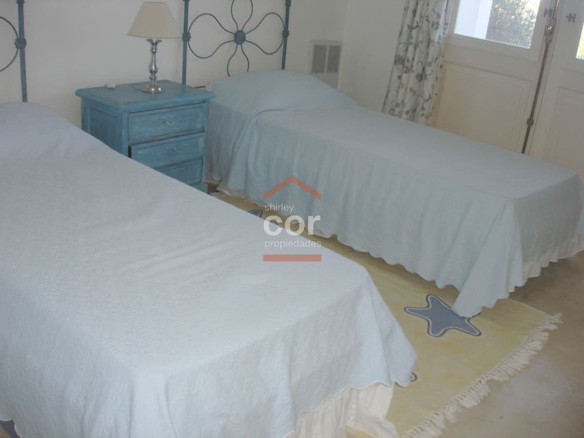 Casa en Manantiales, Punta Piedras