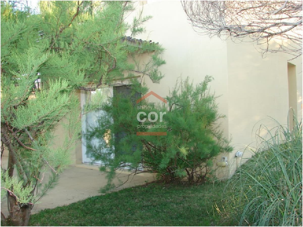 Casa en Manantiales, Punta Piedras