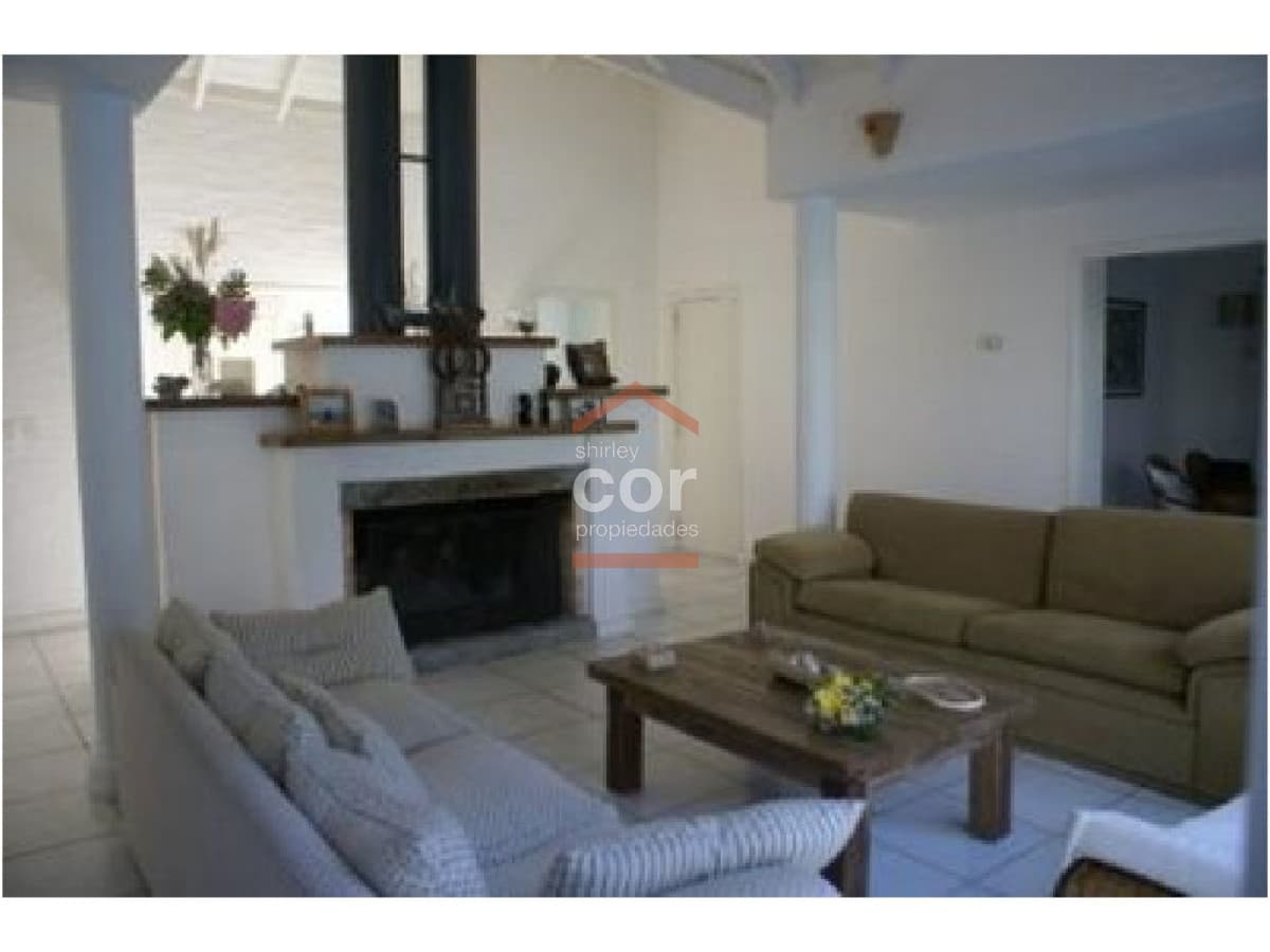 Casa en Punta del Este, Brava