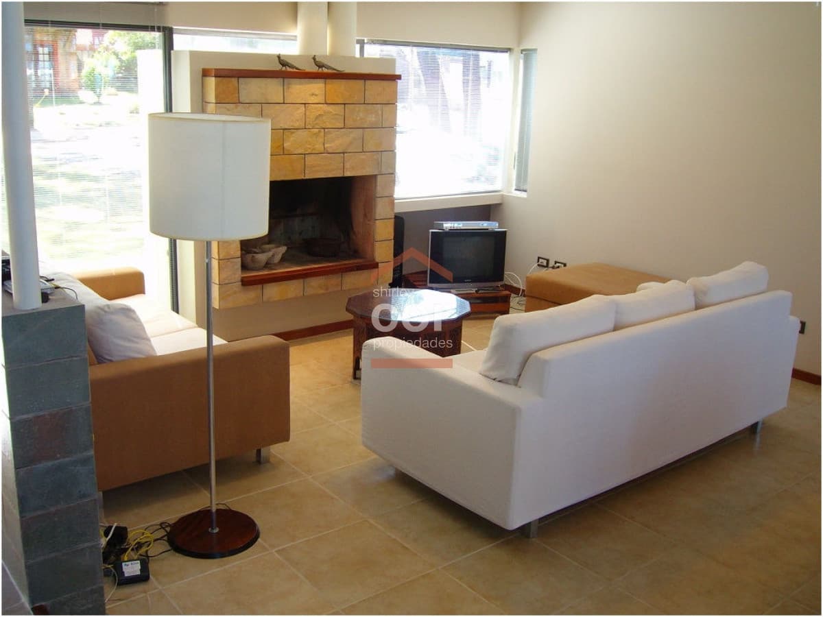 Casa en La Barra, Montoya
