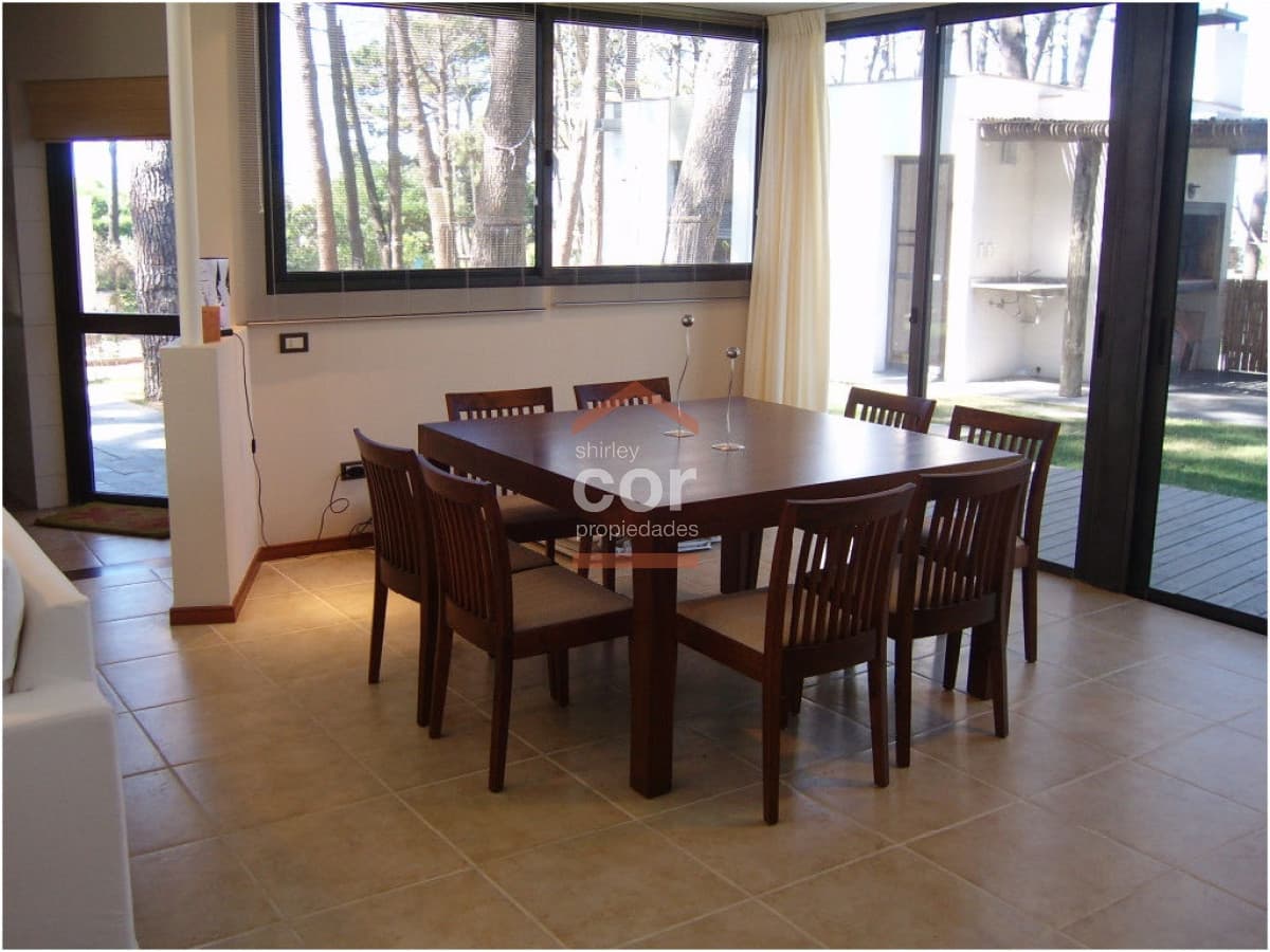 Casa en La Barra, Montoya