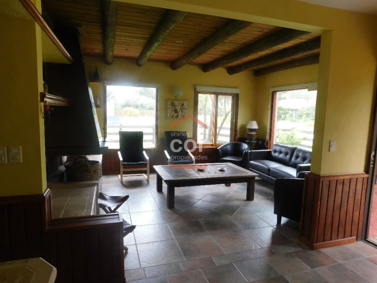 Casa en La Barra, El Tesoro