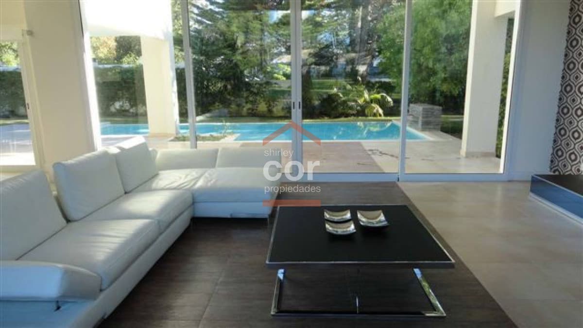 Casa en Punta del Este, Mansa