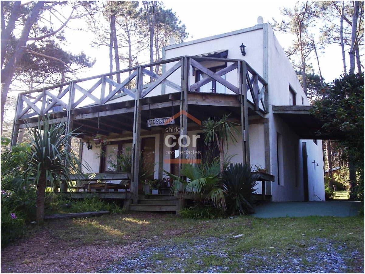 Casa en La Barra, Montoya