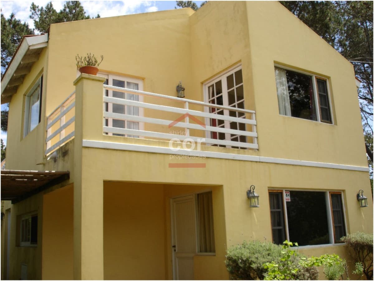 Casa en La Barra, Montoya