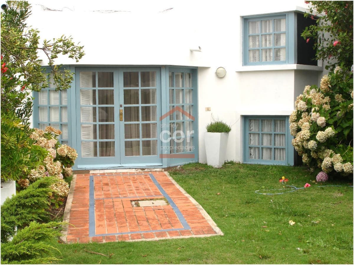 Casa en La Barra, Montoya