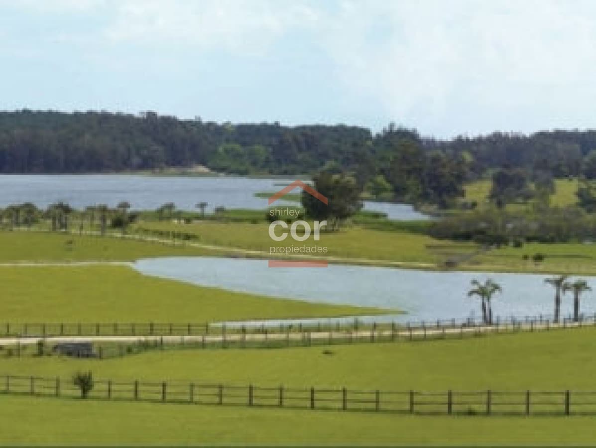 Terreno en Manantiales, Manantiales