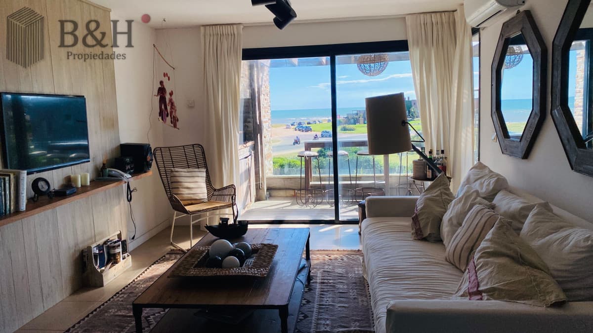 Alquiler departamento 2 dormitorios en Manantiales frente al mar disponible 16 enero al 2 de febrero