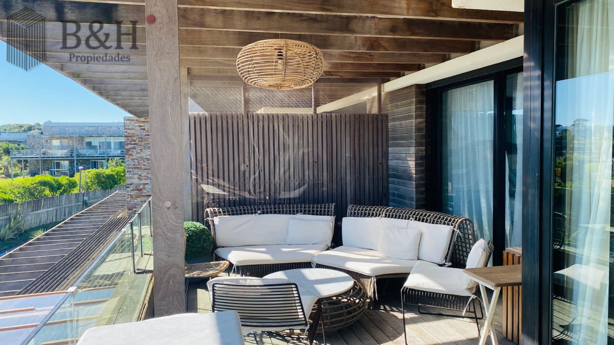 Alquiler departamento 2 dormitorios en Manantiales frente al mar disponible 16 enero al 2 de febrero
