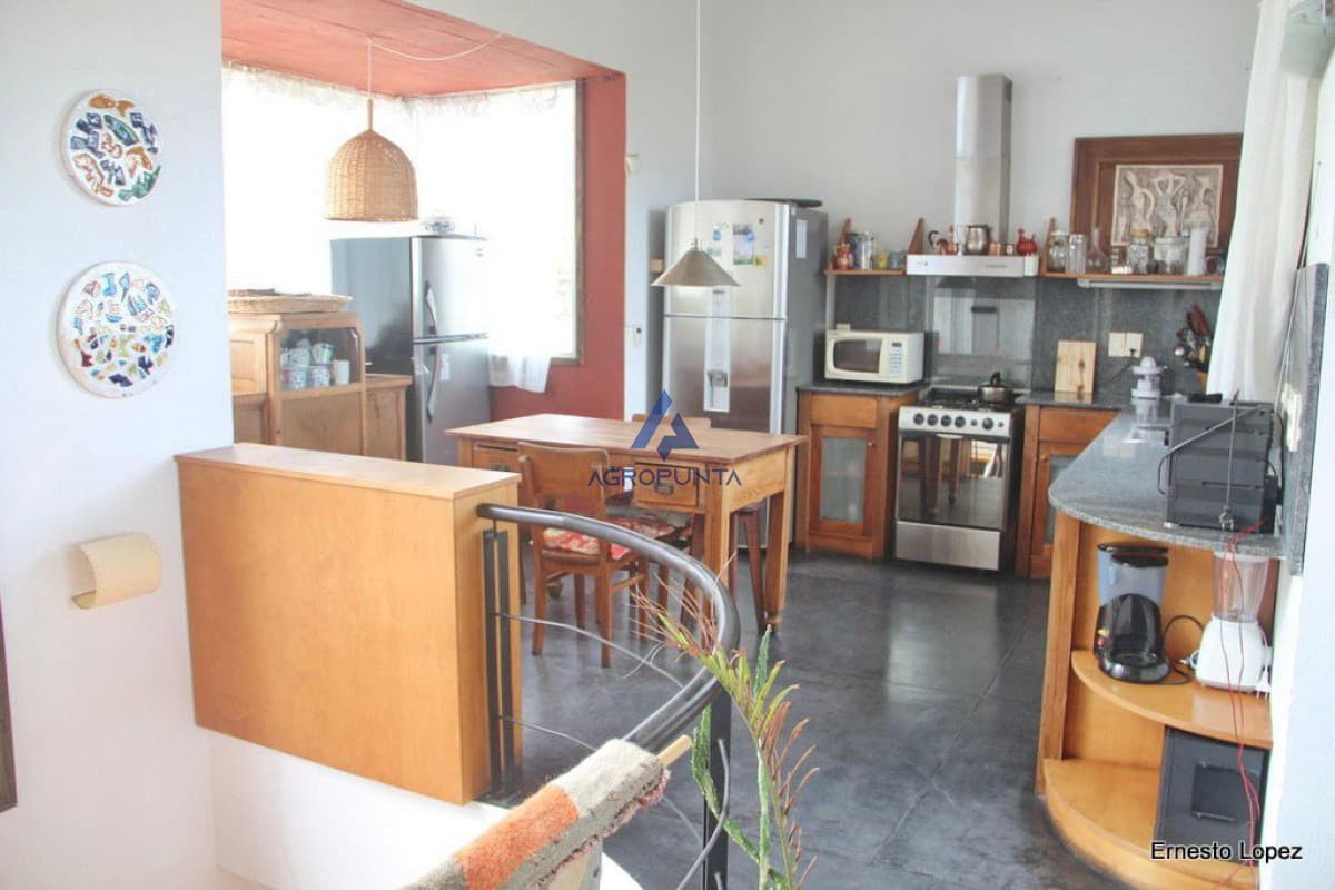Casa en alquiler en Montoya a 2 cuadras del mar   -