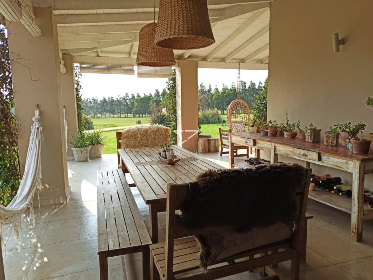 Hermosa Casa ubicada en El Quijote Chacras - Bintang Propiedades