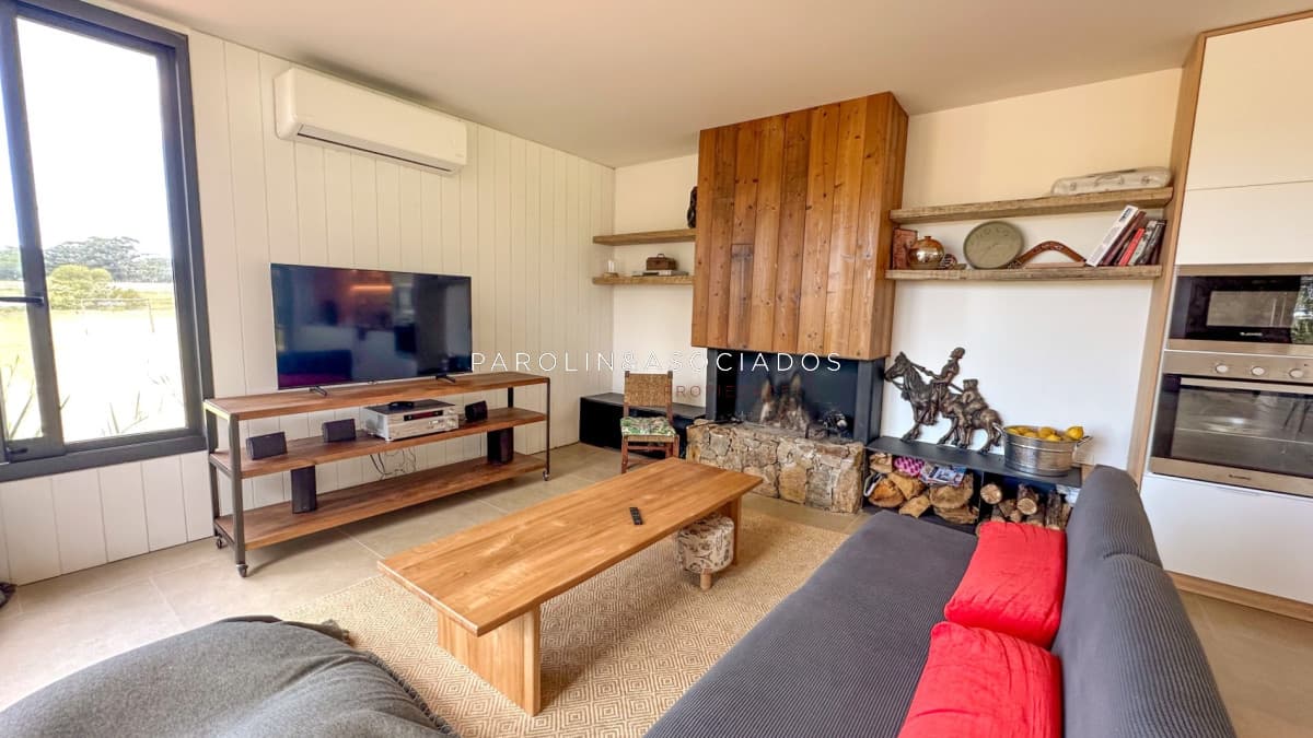 Casa en Venta de 4 dormitorios en suite, El Quijote La Barra