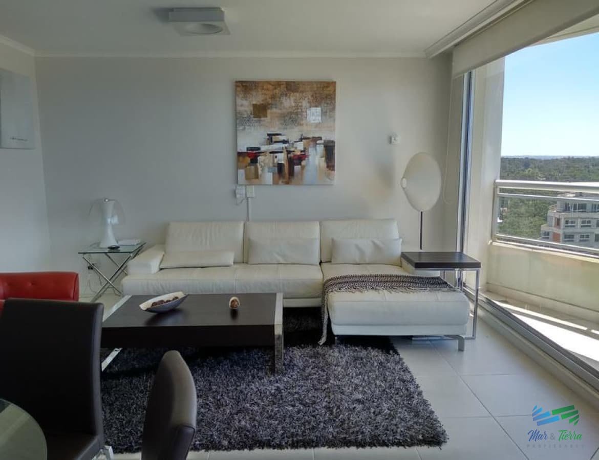Alquilo por temporada apartamento 3 dormitorios con servicios, Punta del Este
