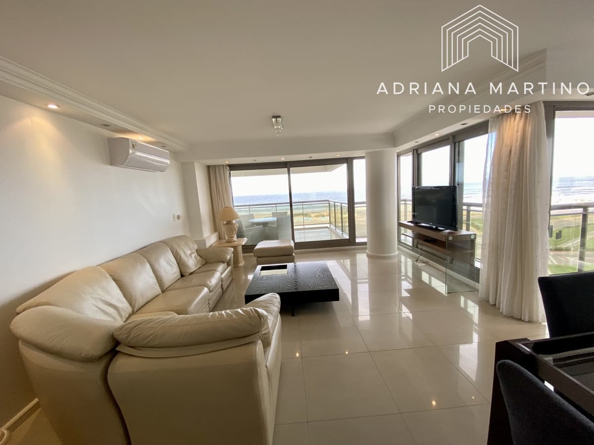 Excelente apartamento de lujo en una zona referencial de Punta del Este