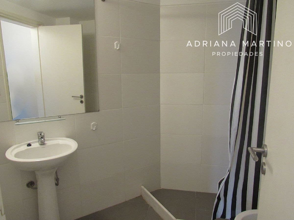 Apartamento ubicado en manantiales tipo monoambiente.