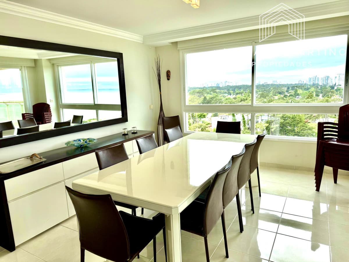 Excelente apartamento en primera línea playa mansa