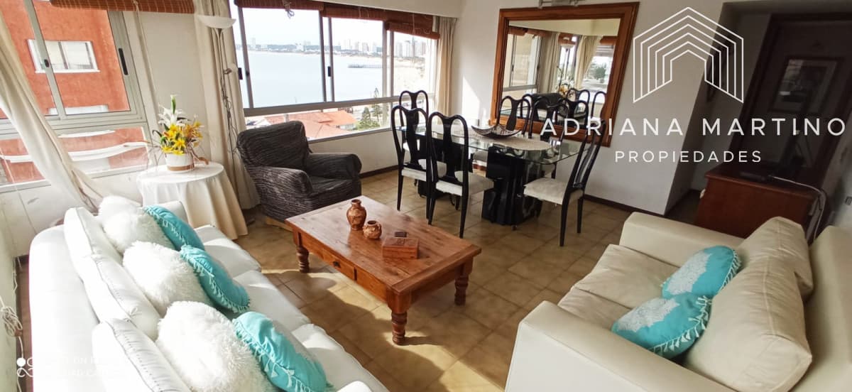 Muy lindo apartamento ubicado en península Punta del Este!!!