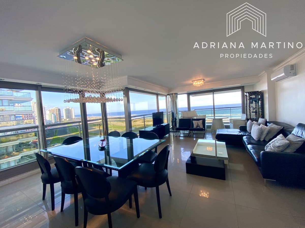 Apartamento de lujo en una excelente ubicacion de Punta del Este